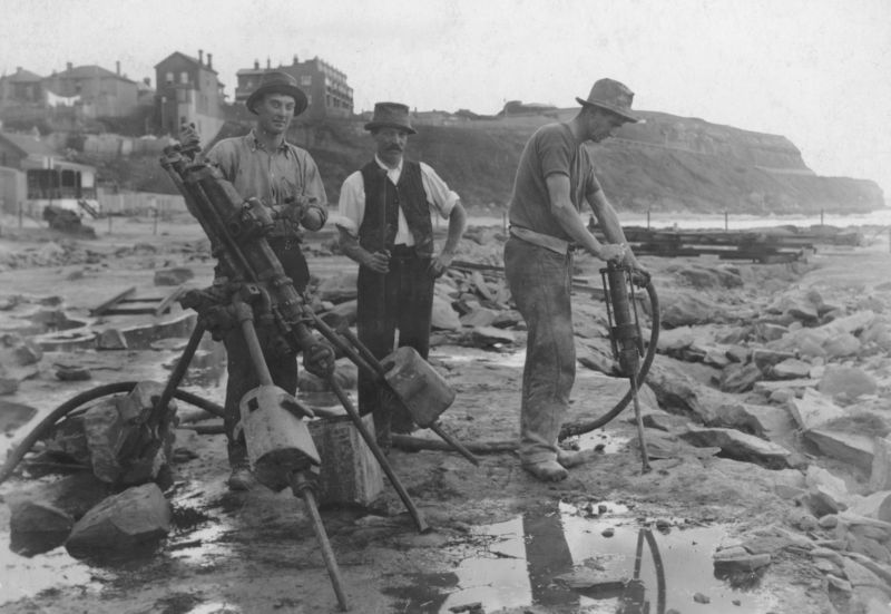 Construction of Newcastle Ocean Baths,1912, Joe Palmer Collection, Newcastle Libraries hunter Photo Bank