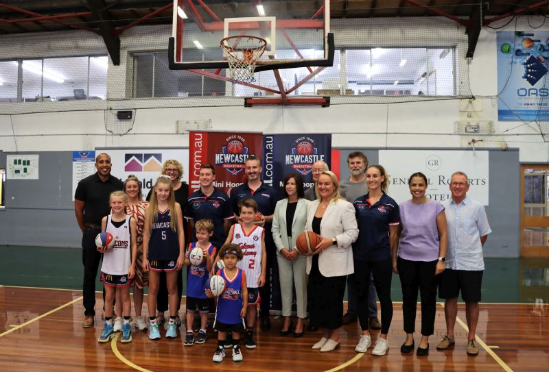 Newcastle Basketball General Manager Matt Neason and President Kristi Faber with Newcastle Lord Mayor Nuatali Nelmes and representatives of the Newcastle basketball community at today's announcement.