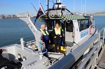 Lord-Mayor-with-Marine-Rescue-inside.jpg