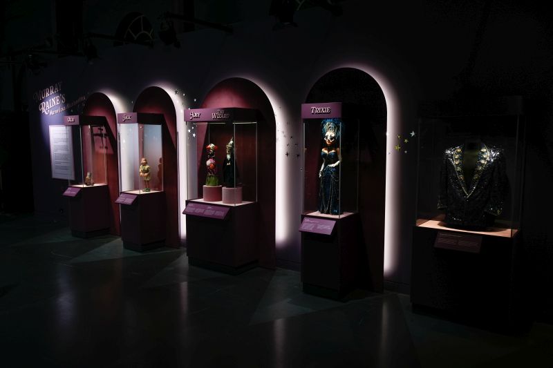 Murray Raine exhibition